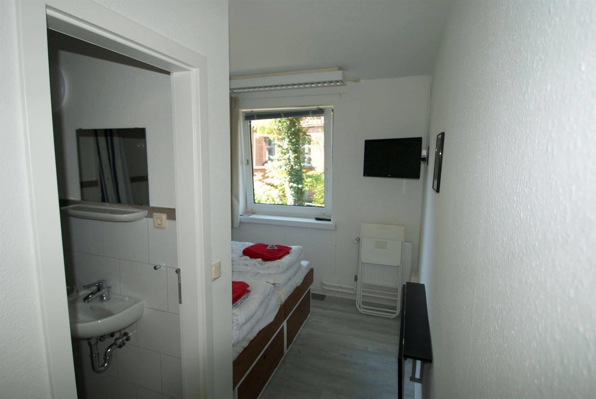 Flensbed Hotel & Hostel Flensburg Ngoại thất bức ảnh